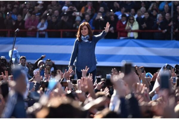 Piden la proscripción de Cristina Kirchner para las elecciones