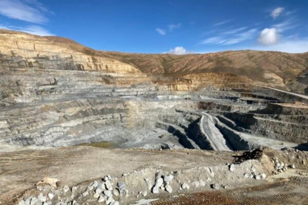 La Facultad de Agronomía analiza la Ley de Glaciares y las disputas por la megaminería