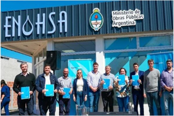 Milei disolvió el  Ente Nacional de Obras Hídricas de Saneamiento (Enohsa), encargado de obras de acceso al agua potable